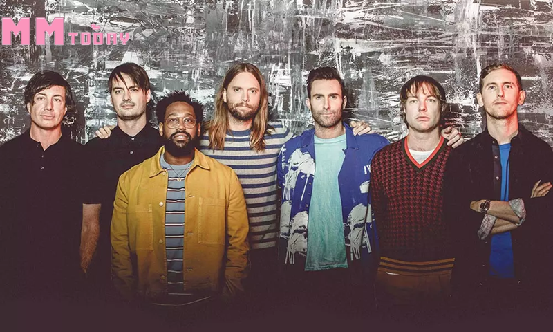 Maroon 5 hát tại Việt Nam