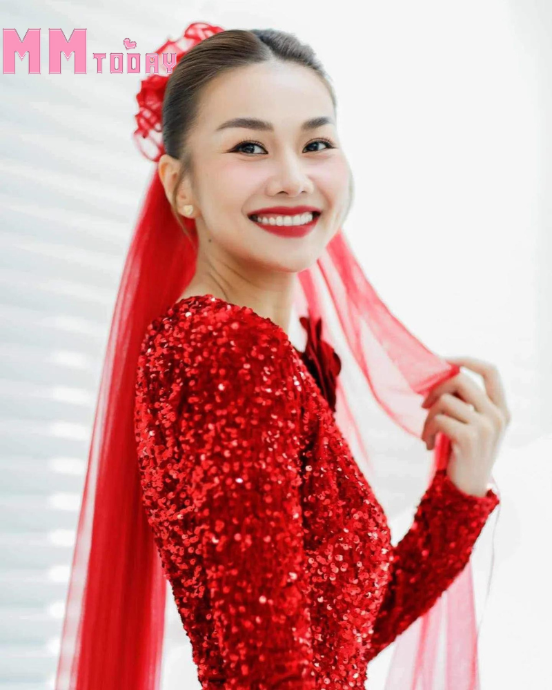 Chất liệu sequin lấp lánh