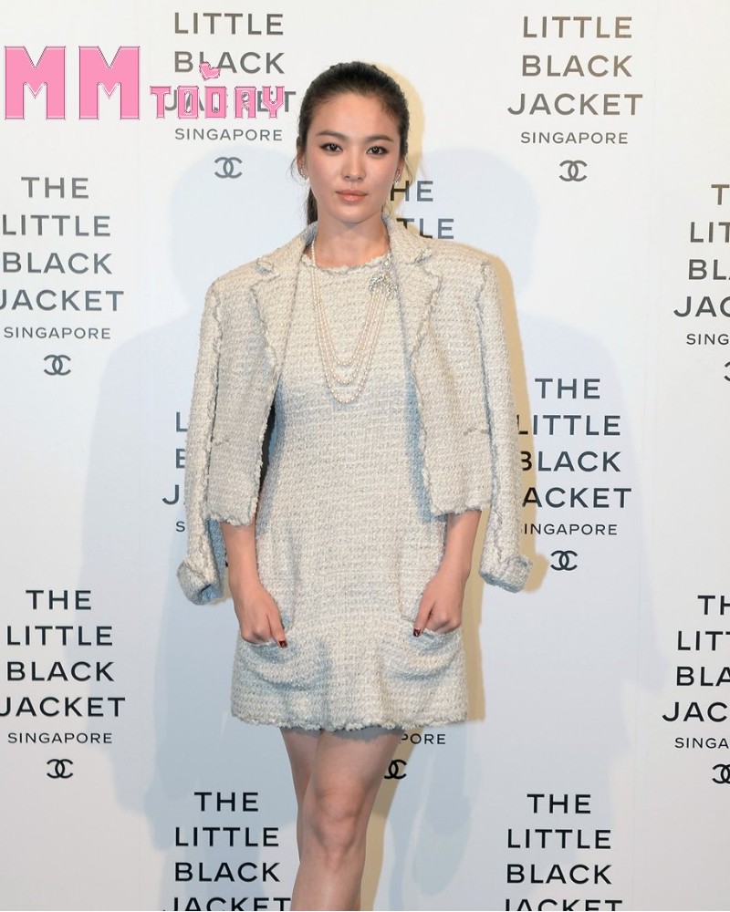 Áo khoác vải Tweed trong BST Haute Couture Thu Đông 2013